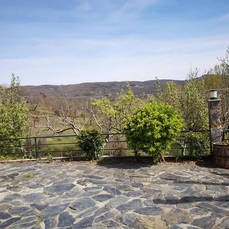 Local Madre De Cima Kır Evi