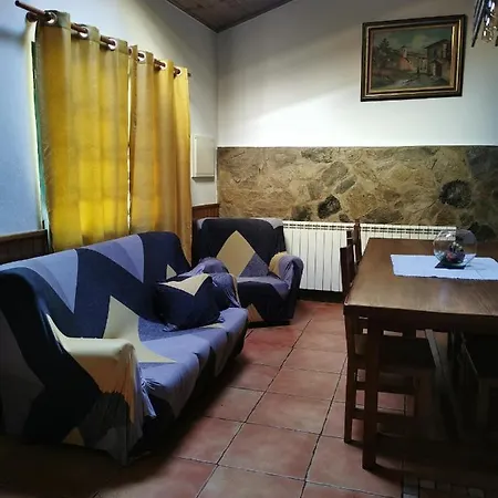 Local Madre De Cima Kır Evi Vinhais