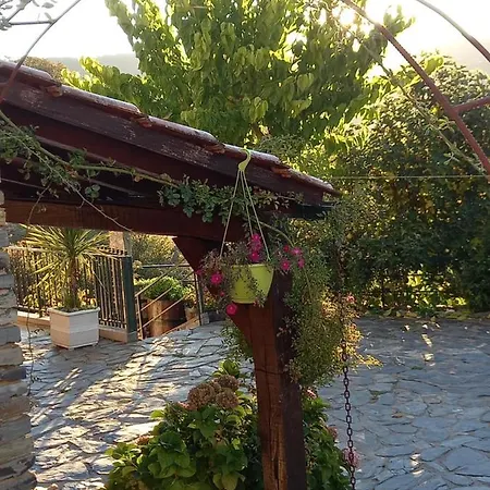 Casa de Campo Local Madre De Cima *