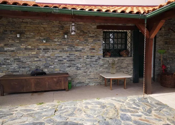 Local Madre De Cima Hétvégi ház Vinhais