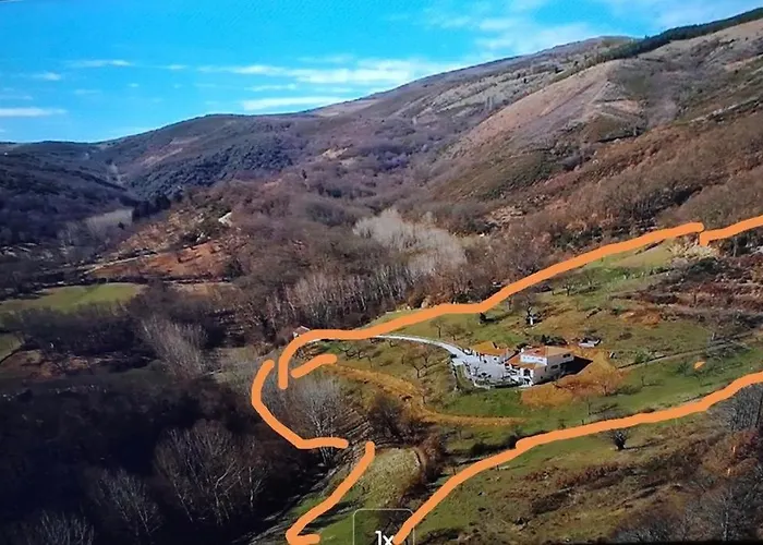 Local Madre De Cima Hétvégi ház *